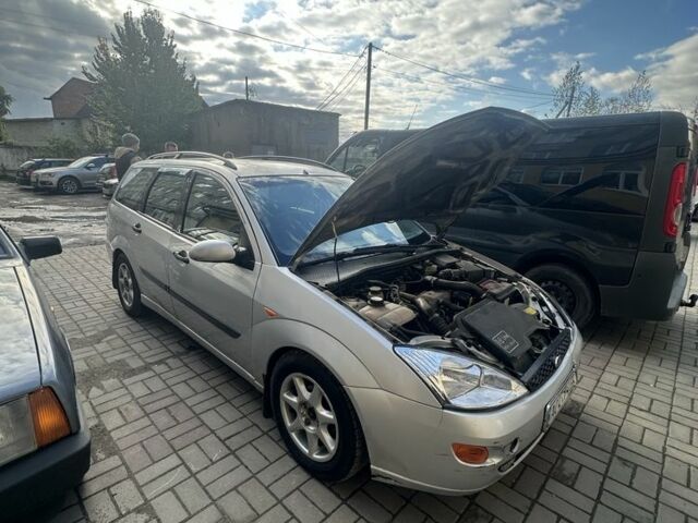 Серый Форд Фокус, объемом двигателя 1.8 л и пробегом 400 тыс. км за 2700 $, фото 4 на Automoto.ua