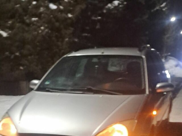 Серый Форд Фокус, объемом двигателя 1.8 л и пробегом 290 тыс. км за 2650 $, фото 1 на Automoto.ua