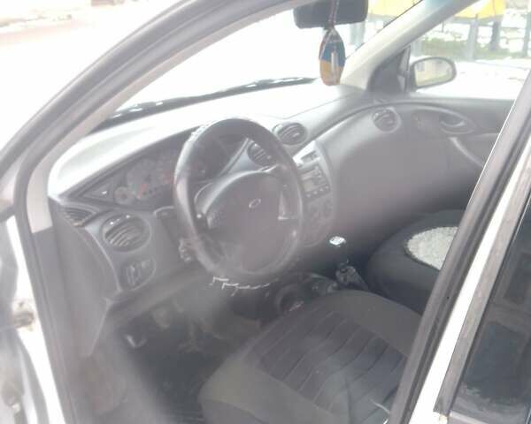 Серый Форд Фокус, объемом двигателя 1.8 л и пробегом 352 тыс. км за 2500 $, фото 33 на Automoto.ua