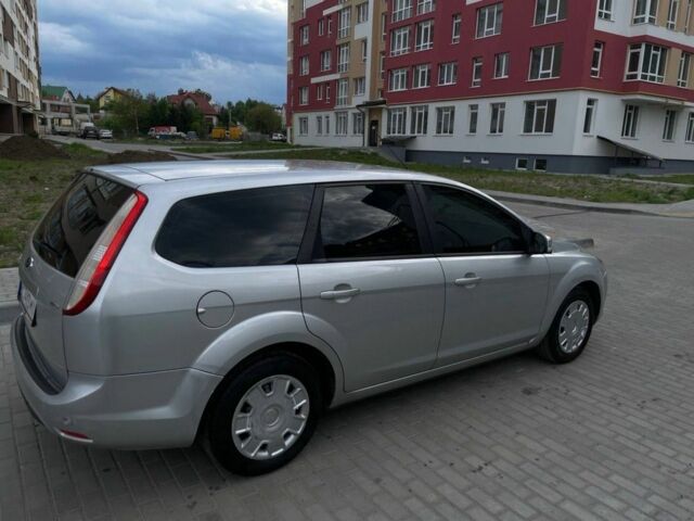 Серый Форд Фокус, объемом двигателя 1.6 л и пробегом 305 тыс. км за 5300 $, фото 3 на Automoto.ua