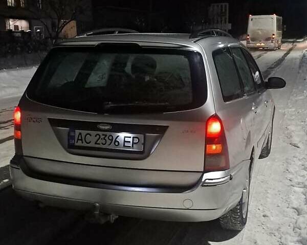 Серый Форд Фокус, объемом двигателя 1.8 л и пробегом 290 тыс. км за 2650 $, фото 6 на Automoto.ua