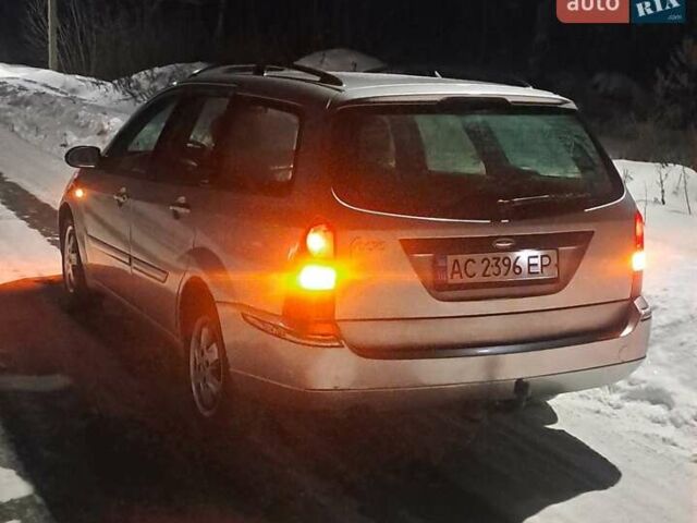 Серый Форд Фокус, объемом двигателя 1.8 л и пробегом 290 тыс. км за 2650 $, фото 5 на Automoto.ua