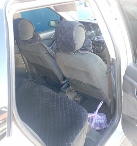 Сірий Форд Фокус, об'ємом двигуна 1.8 л та пробігом 448 тис. км за 3300 $, фото 3 на Automoto.ua