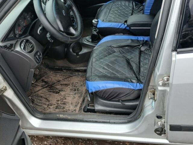 Серый Форд Фокус, объемом двигателя 2 л и пробегом 240 тыс. км за 1200 $, фото 4 на Automoto.ua