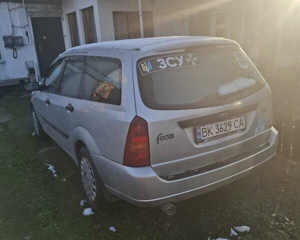 Сірий Форд Фокус, об'ємом двигуна 1.8 л та пробігом 225 тис. км за 2601 $, фото 5 на Automoto.ua