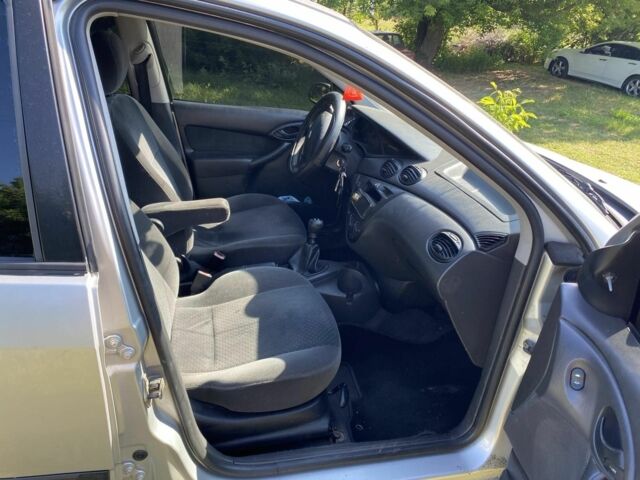 Форд Фокус 2001 в Фастове на Automoto.ua Серый Форд Фокус, объемом двигателя 1.8 л и пробегом 340 тыс. км за 2300 $, фото 8 на Automoto.ua