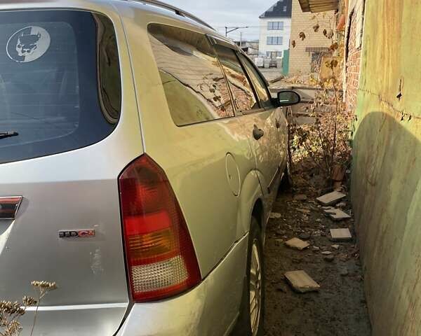 Серый Форд Фокус, объемом двигателя 1.8 л и пробегом 360 тыс. км за 2500 $, фото 5 на Automoto.ua