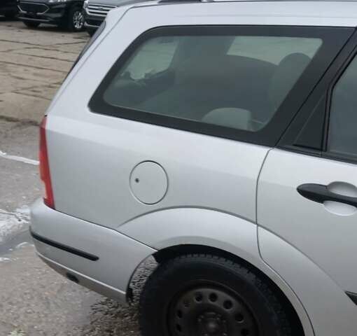 Сірий Форд Фокус, об'ємом двигуна 1.6 л та пробігом 300 тис. км за 1600 $, фото 2 на Automoto.ua