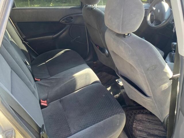 Форд Фокус 2001 в Фастове на Automoto.ua Серый Форд Фокус, объемом двигателя 1.8 л и пробегом 340 тыс. км за 2300 $, фото 11 на Automoto.ua