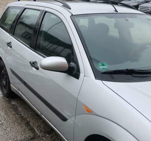 Сірий Форд Фокус, об'ємом двигуна 1.6 л та пробігом 300 тис. км за 1600 $, фото 1 на Automoto.ua