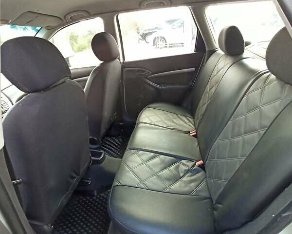 Сірий Форд Фокус, об'ємом двигуна 1.8 л та пробігом 330 тис. км за 3750 $, фото 19 на Automoto.ua