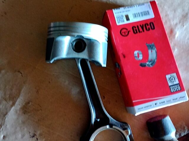 Серый Форд Фокус, объемом двигателя 1.6 л и пробегом 341 тыс. км за 4500 $, фото 6 на Automoto.ua