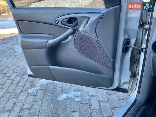 Сірий Форд Фокус, об'ємом двигуна 1.8 л та пробігом 300 тис. км за 3000 $, фото 28 на Automoto.ua