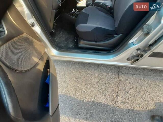 Сірий Форд Фокус, об'ємом двигуна 1.8 л та пробігом 314 тис. км за 3999 $, фото 8 на Automoto.ua