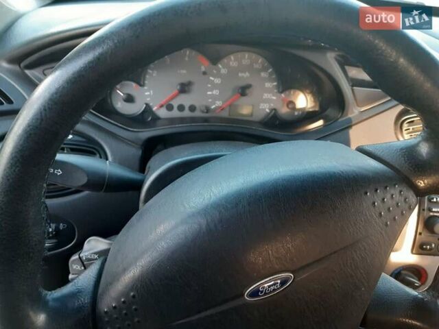 Сірий Форд Фокус, об'ємом двигуна 1.8 л та пробігом 314 тис. км за 3999 $, фото 7 на Automoto.ua