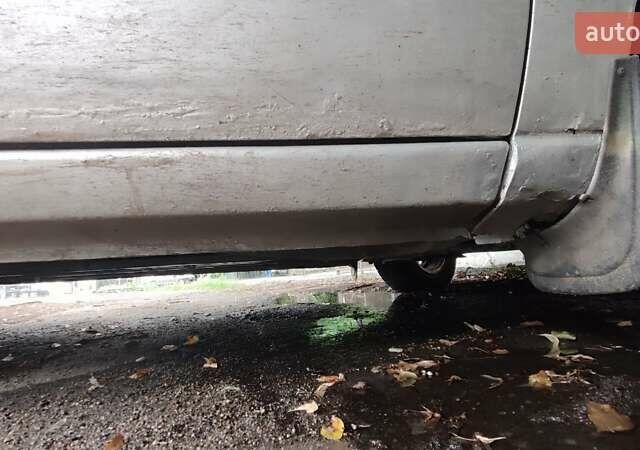 Сірий Форд Фокус, об'ємом двигуна 1.8 л та пробігом 300 тис. км за 3200 $, фото 7 на Automoto.ua