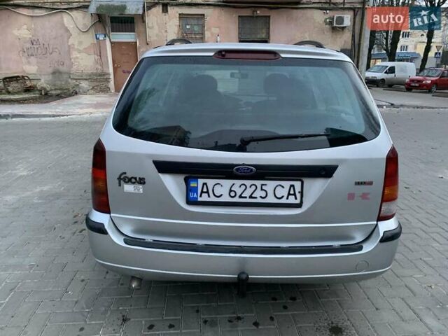 Сірий Форд Фокус, об'ємом двигуна 1.8 л та пробігом 270 тис. км за 2450 $, фото 4 на Automoto.ua