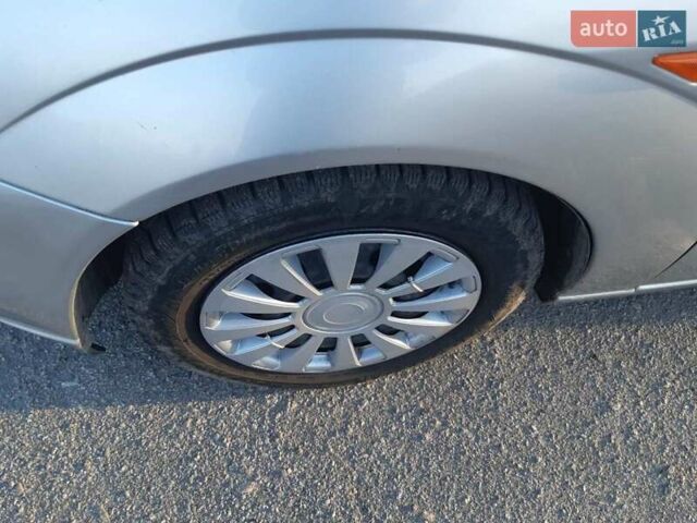 Сірий Форд Фокус, об'ємом двигуна 1.8 л та пробігом 314 тис. км за 3999 $, фото 18 на Automoto.ua