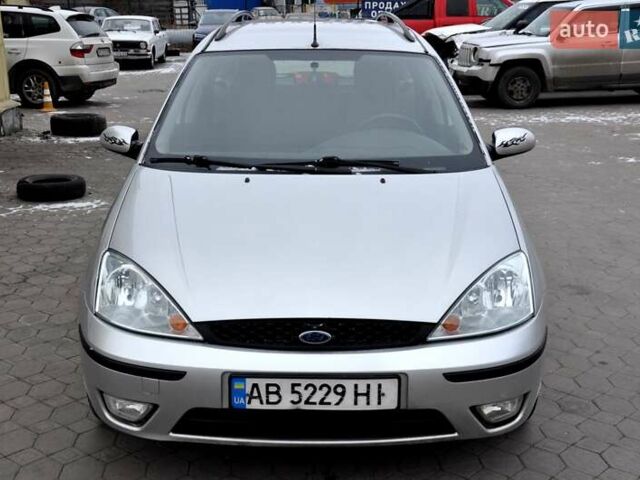 Серый Форд Фокус, объемом двигателя 1.8 л и пробегом 150 тыс. км за 3600 $, фото 3 на Automoto.ua