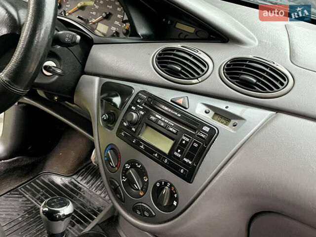 Сірий Форд Фокус, об'ємом двигуна 1.8 л та пробігом 281 тис. км за 2650 $, фото 8 на Automoto.ua