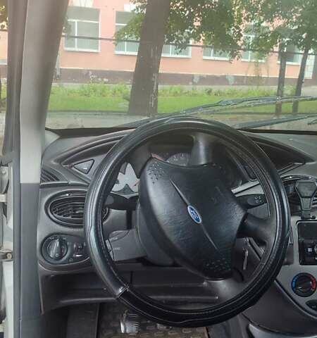 Сірий Форд Фокус, об'ємом двигуна 1.8 л та пробігом 300 тис. км за 3200 $, фото 8 на Automoto.ua
