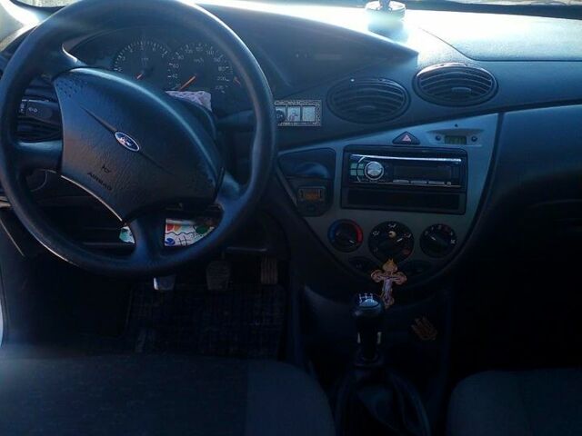 Сірий Форд Фокус, об'ємом двигуна 1.6 л та пробігом 0 тис. км за 3200 $, фото 6 на Automoto.ua