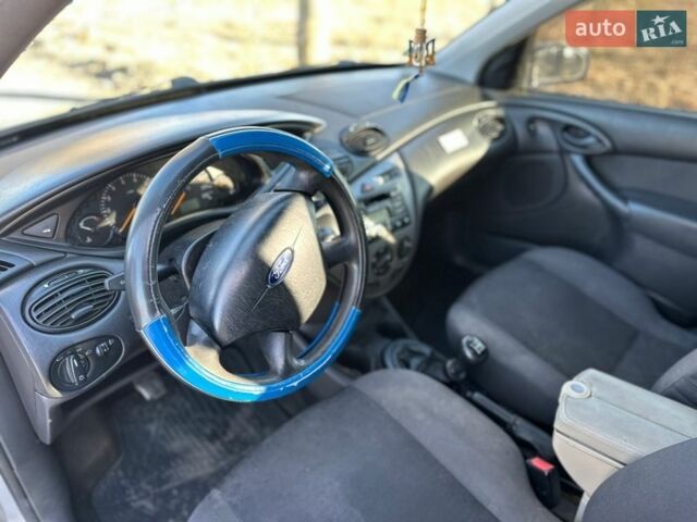 Сірий Форд Фокус, об'ємом двигуна 1.4 л та пробігом 352 тис. км за 2550 $, фото 15 на Automoto.ua