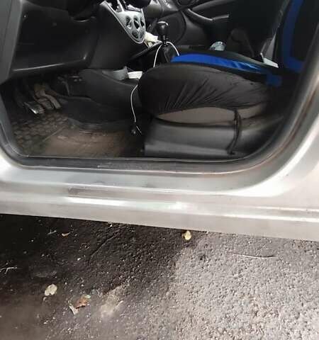 Сірий Форд Фокус, об'ємом двигуна 1.8 л та пробігом 300 тис. км за 3200 $, фото 6 на Automoto.ua