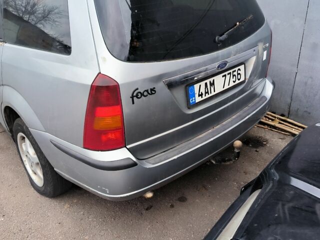 Серый Форд Фокус, объемом двигателя 1.8 л и пробегом 200 тыс. км за 750 $, фото 2 на Automoto.ua