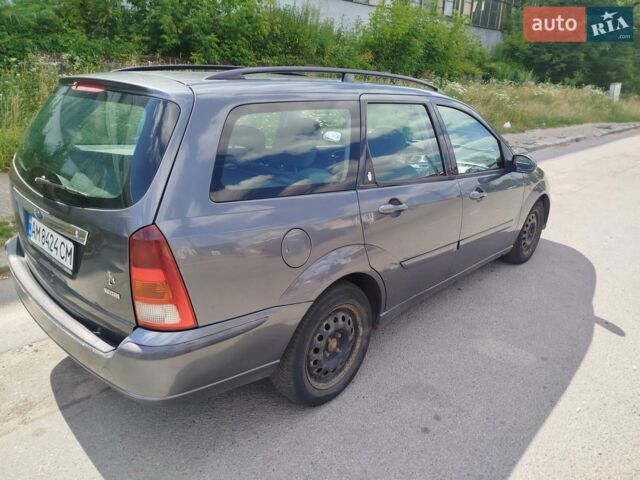 Сірий Форд Фокус, об'ємом двигуна 1.75 л та пробігом 370 тис. км за 2800 $, фото 4 на Automoto.ua
