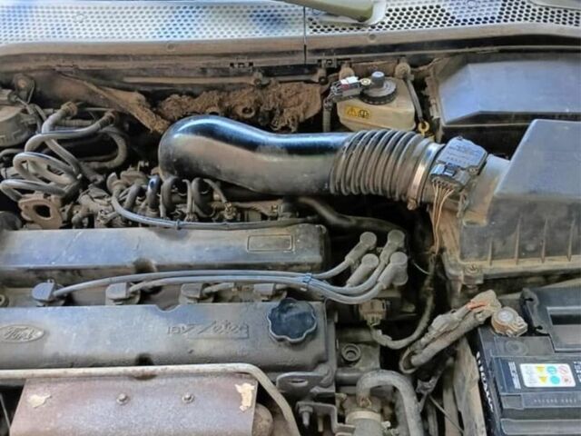 Серый Форд Фокус, объемом двигателя 0 л и пробегом 36 тыс. км за 1550 $, фото 3 на Automoto.ua