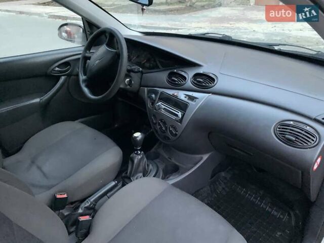 Сірий Форд Фокус, об'ємом двигуна 1.8 л та пробігом 270 тис. км за 2450 $, фото 6 на Automoto.ua