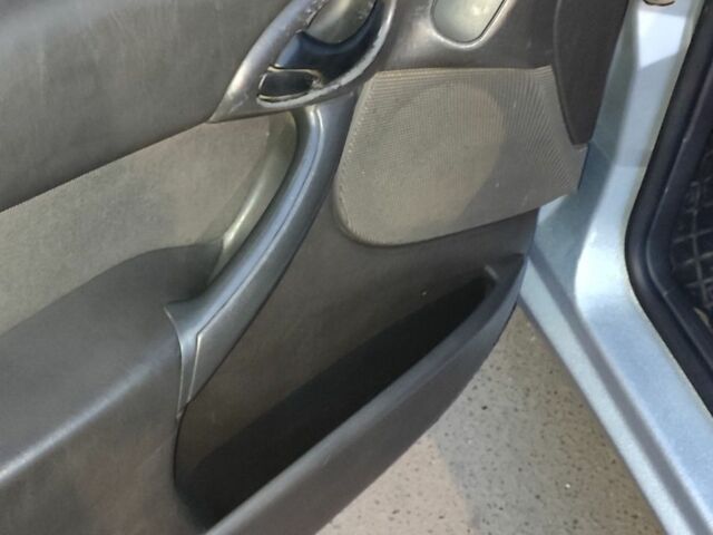 Серый Форд Фокус, объемом двигателя 1.8 л и пробегом 320 тыс. км за 3000 $, фото 4 на Automoto.ua