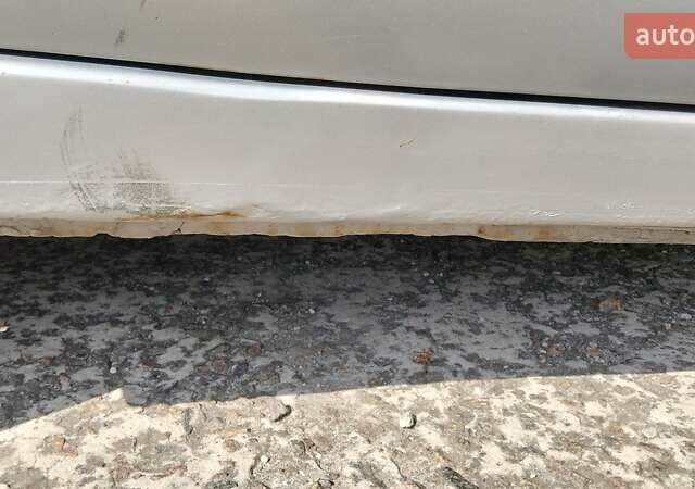 Серый Форд Фокус, объемом двигателя 1.6 л и пробегом 300 тыс. км за 3300 $, фото 8 на Automoto.ua