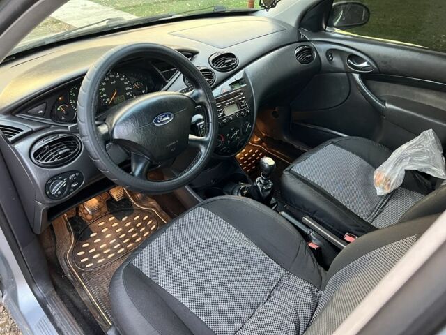 Сірий Форд Фокус, об'ємом двигуна 1.8 л та пробігом 263 тис. км за 2500 $, фото 6 на Automoto.ua