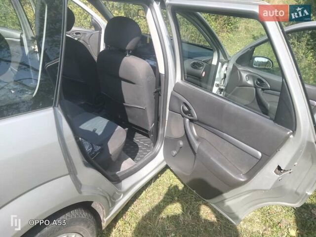 Серый Форд Фокус, объемом двигателя 1.8 л и пробегом 245 тыс. км за 4500 $, фото 15 на Automoto.ua