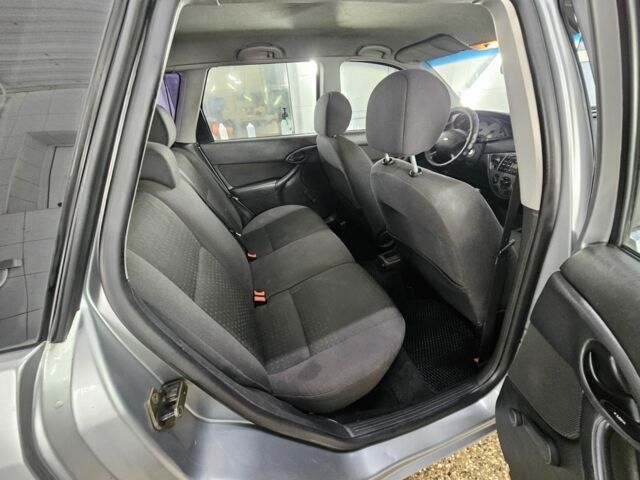 Серый Форд Фокус, объемом двигателя 1.8 л и пробегом 347 тыс. км за 2500 $, фото 7 на Automoto.ua