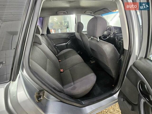 Сірий Форд Фокус, об'ємом двигуна 1.8 л та пробігом 347 тис. км за 2500 $, фото 11 на Automoto.ua