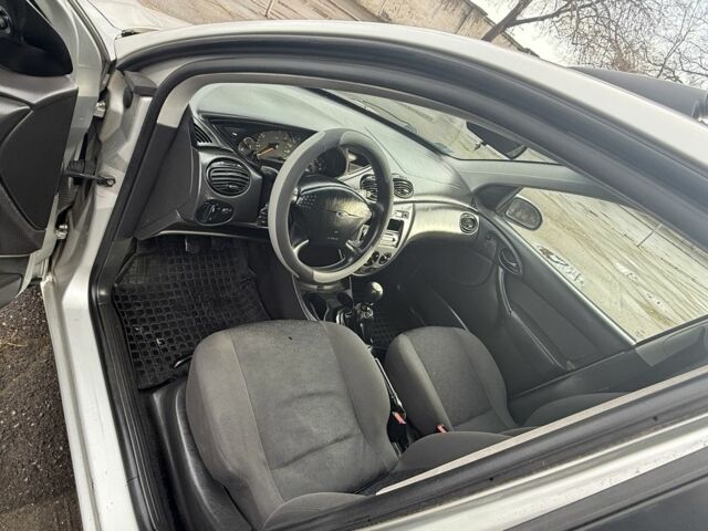 Сірий Форд Фокус, об'ємом двигуна 0 л та пробігом 307 тис. км за 3150 $, фото 4 на Automoto.ua