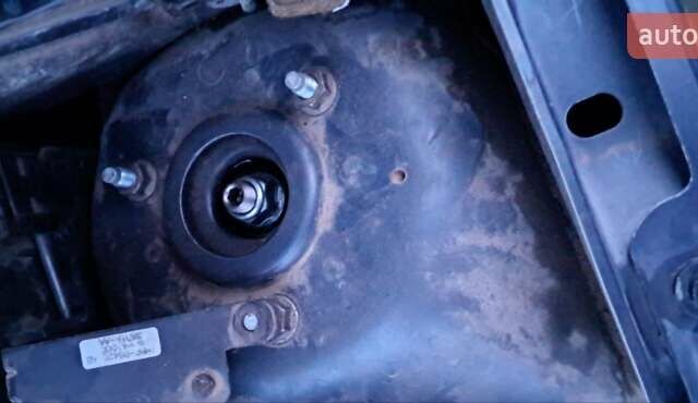 Серый Форд Фокус, объемом двигателя 1.8 л и пробегом 336 тыс. км за 3950 $, фото 5 на Automoto.ua