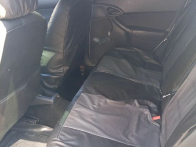 Сірий Форд Фокус, об'ємом двигуна 1.8 л та пробігом 380 тис. км за 2250 $, фото 7 на Automoto.ua