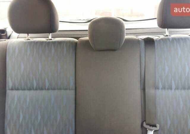 Серый Форд Фокус, объемом двигателя 1.8 л и пробегом 245 тыс. км за 4500 $, фото 18 на Automoto.ua