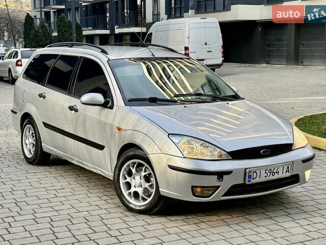 Серый Форд Фокус, объемом двигателя 1.8 л и пробегом 290 тыс. км за 2850 $, фото 4 на Automoto.ua