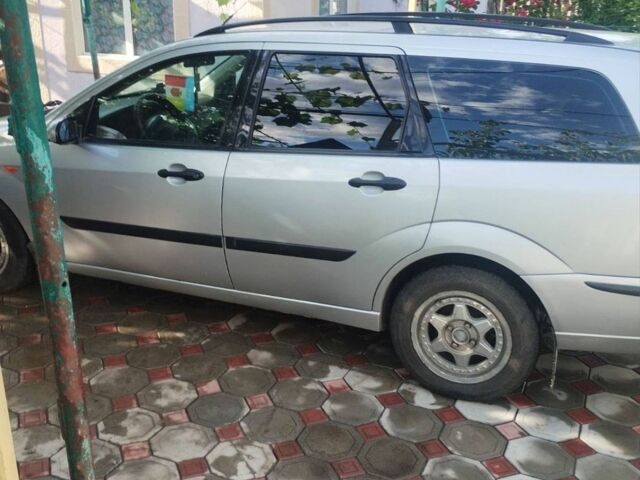 Сірий Форд Фокус, об'ємом двигуна 1.75 л та пробігом 300 тис. км за 4500 $, фото 3 на Automoto.ua