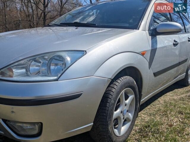 Серый Форд Фокус, объемом двигателя 1.6 л и пробегом 201 тыс. км за 3100 $, фото 3 на Automoto.ua