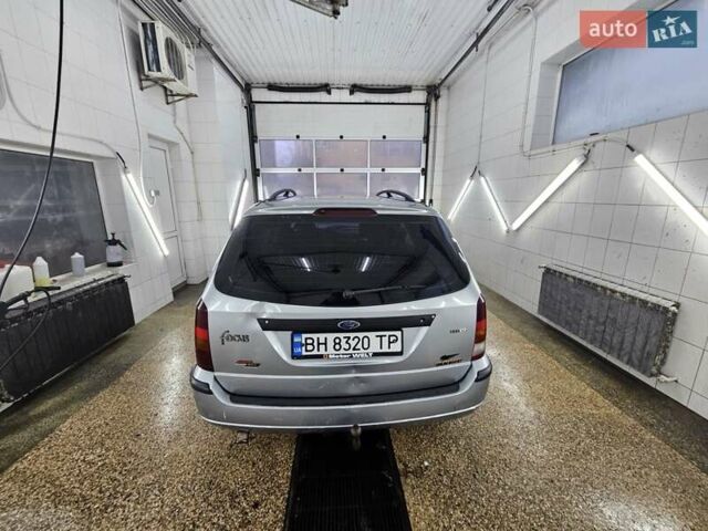 Сірий Форд Фокус, об'ємом двигуна 1.8 л та пробігом 347 тис. км за 2500 $, фото 5 на Automoto.ua