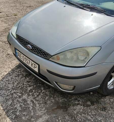 Серый Форд Фокус, объемом двигателя 1.6 л и пробегом 300 тыс. км за 3300 $, фото 11 на Automoto.ua