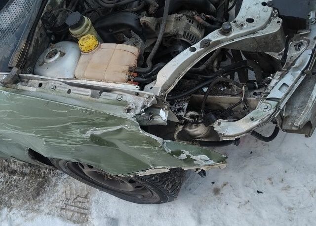 Серый Форд Фокус, объемом двигателя 1.6 л и пробегом 285 тыс. км за 600 $, фото 7 на Automoto.ua