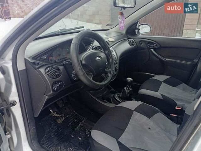 Сірий Форд Фокус, об'ємом двигуна 1.8 л та пробігом 330 тис. км за 2200 $, фото 3 на Automoto.ua