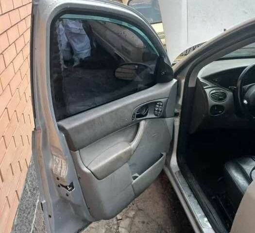 Серый Форд Фокус, объемом двигателя 2.3 л и пробегом 150 тыс. км за 2600 $, фото 8 на Automoto.ua